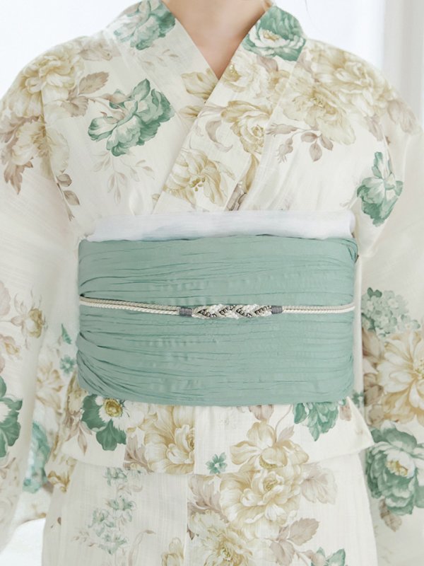 モデル：菅野結以 身長：163cm