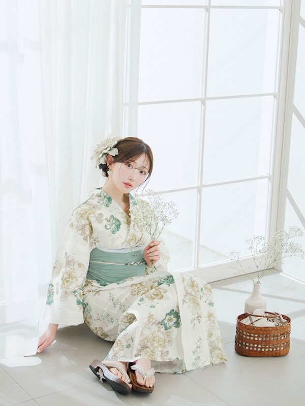 モデル：菅野結以 身長：163cm