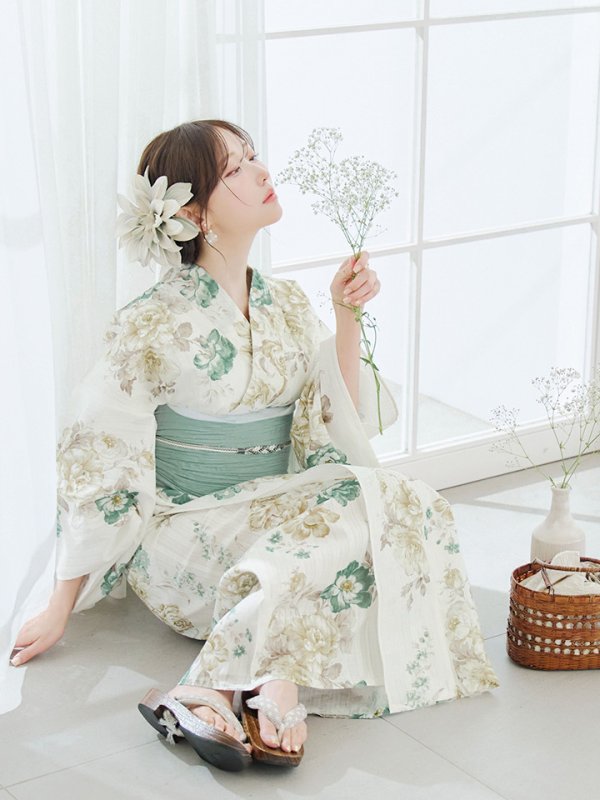 モデル：菅野結以 身長：163cm