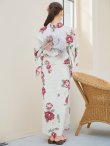 画像15: 白紅椿柄浴衣【浴衣３点セット 浴衣/帯/下駄】OBI-g-500-kj-7-GYGE / HIMO-902-kj-5-RosePK / HEKO-800-sb-5-W / YA-1002-kj-R / GETA-02-ok-7-R / [YMT] (15)