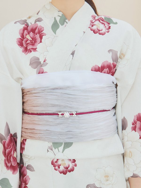 画像16: 【即日発送】白紅椿柄浴衣【浴衣３点セット 浴衣/帯/下駄】[YMT] (16)