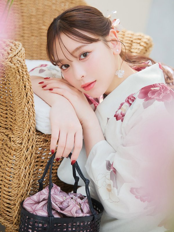 画像5: 【即日発送】白紅椿柄浴衣【浴衣３点セット 浴衣/帯/下駄】[YMT] (5)