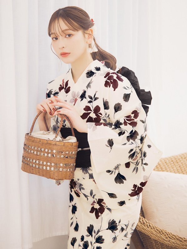 画像11: 【即日発送】水彩和モダン花柄浴衣 【浴衣3点セット 浴衣/帯/下駄】 [YMT/o] (11)