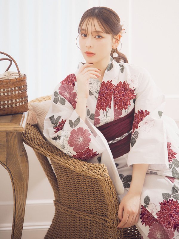 画像2: 【即日発送】紅色菊花柄浴衣【浴衣３点セット 浴衣/帯/下駄】[OF04] (2)