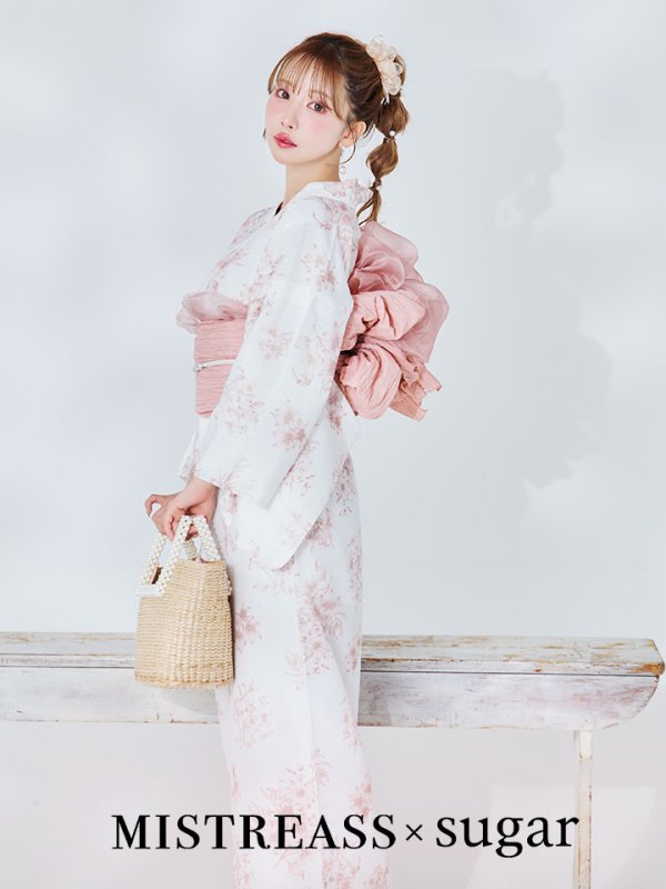 モデル：三上悠亜　身長159cm　着用サイズ：Fサイズ