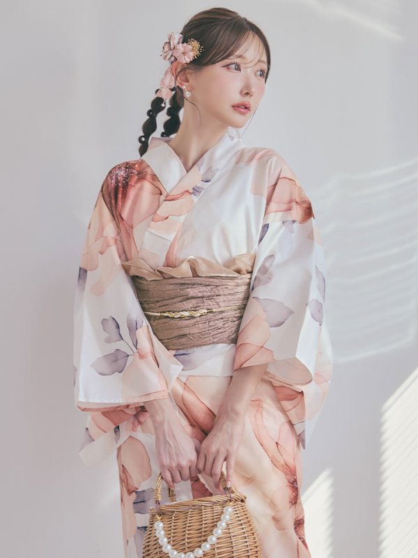 モデル：菅野結以　身長：163cm