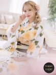 画像1: 【浴衣セール】【浴衣】白地に黄色い花浴衣セット（OBI-hira-100-ok-2-BRxBE/ HIMO-900-yn-7-MOC/ Yobi-030-BR /GETA-02-ok-2-IV）[YMT] (1)