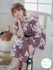 画像1: 【浴衣セール】【浴衣】エンジ×椿ニュアンス浴衣 OBI-siwa-200-kj-11-Rose / HIMO-900-yn-4-GYxGY / YA-1079-kj-2-W / HEKO-800-sb-5-W / GETA-02-ok-7-R [YMT] (1)