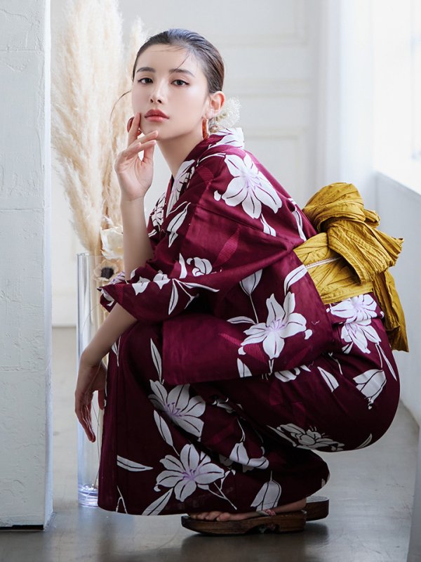 画像9: 【即日発送】【浴衣】エンジ×モダンハイビスカス浴衣 【浴衣３点セット 浴衣/帯/下駄】[YMT] (9)