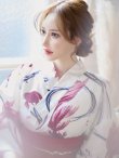 画像6: 【即日発送】【浴衣】白地×流線金魚浴衣 【浴衣３点セット 浴衣/帯/下駄】 siwa23 / HIMO-900-yn-1-BK / YA-1081-kj-BR / HEKO-800-sb-5-W / GETA-02-ok-7-R [YMT] (6)