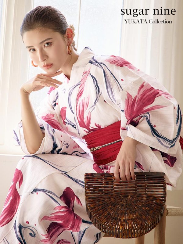 画像1: 【即日発送】【浴衣】白地×流線金魚浴衣 siwa23 / HIMO-900-yn-1-BK / YA-1081-kj-P / HEKO-800-sb-5-W / GETA-02-ok-7-R [YMT] (1)