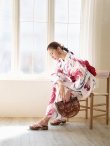 画像9: 【即日発送】【浴衣】白地×流線金魚浴衣 siwa23 / HIMO-900-yn-1-BK / YA-1081-kj-P / HEKO-800-sb-5-W / GETA-02-ok-7-R [YMT] (9)