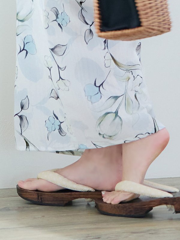 画像7: 【即日発送】水墨風イエロー×ブルー牡丹浴衣 浴衣/帯/飾り紐/下駄4点セット[YMT] (7)