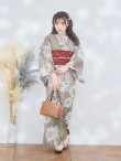 画像12: 【即日発送】ブラウンストライプにガーベラ花浴衣  OBI-siwa-200-kj-10-TRC / HIMO-900-yn-7-MOC / YA-1081-kj-BR / HEKO-800-sb-3-BR / GETA-02-ok-2-IV [YMT] (12)