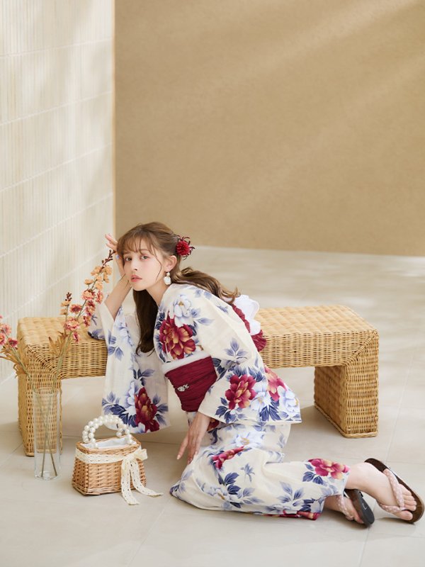 画像15: 【即日発送】ホワイト×レッド牡丹浴衣【浴衣３点セット 浴衣/帯/下駄】[OF04] (15)