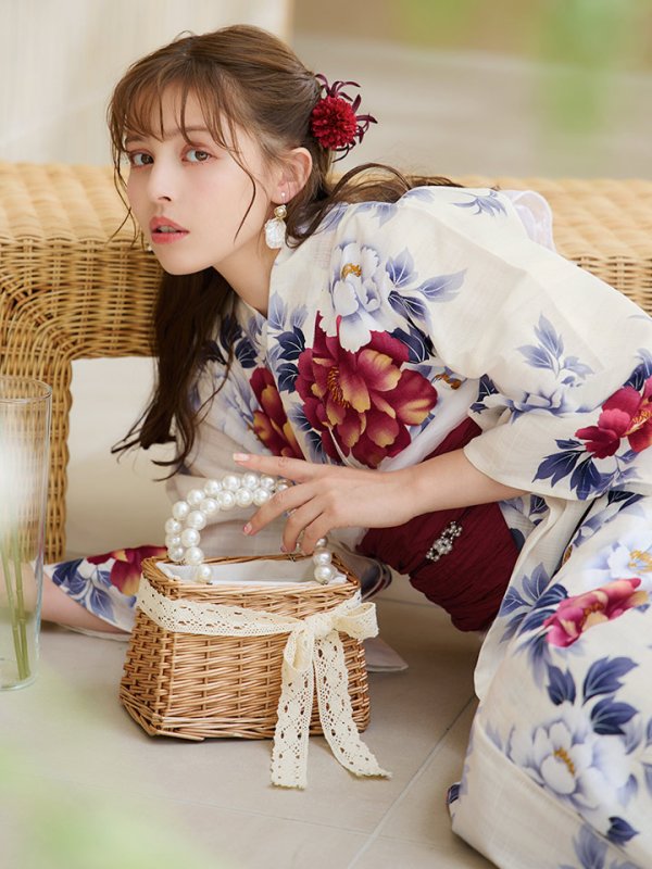 画像22: 【即日発送】ホワイト×レッド牡丹浴衣【浴衣３点セット 浴衣/帯/下駄】[OF04] (22)