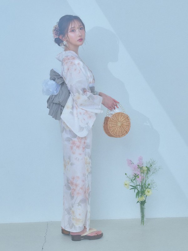 画像2: 【浴衣セール！】【即日発送】ホワイトベージュ紫陽花浴衣【浴衣３点セット 浴衣/帯/下駄】[YMT] (2)