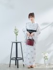 画像5: 【即日発送】ホワイト×線画フラワー浴衣【浴衣３点セット 浴衣/帯/下駄】OBI-siwa-202-ok-11-B / HIMO-900-yn-1-B / HEKO-800-sb-5-WH / YA-73-kn-GY / GETA-03-ok-2-P[YMT] (5)