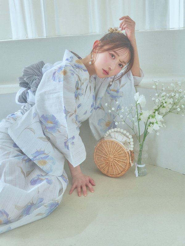 画像3: 【浴衣セール！】【即日発送！】ホワイト×アイシーフラワー浴衣【浴衣３点セット 浴衣/帯/下駄】[YMT] (3)