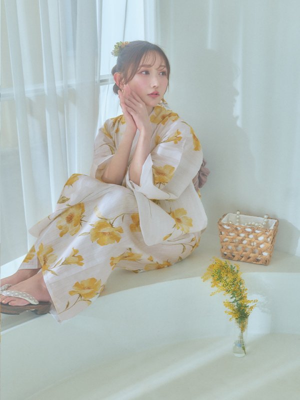 画像12: 【即日発送】白地にイエローの水彩花柄浴衣【浴衣３点セット 浴衣/帯/下駄】[YMT] (12)