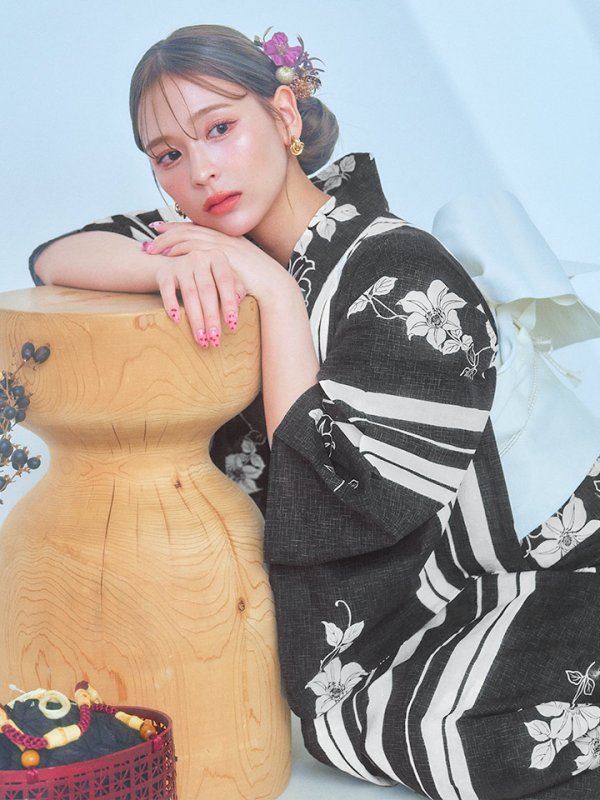 画像13: 【即日発送！】ストライプ×フラワーレトロ浴衣【浴衣３点セット 浴衣/帯/下駄】[YMT] (13)