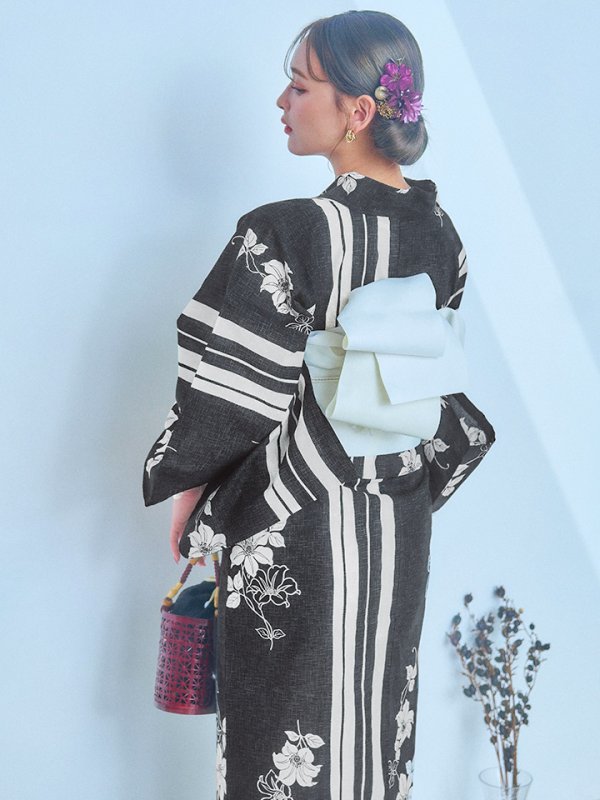 画像2: 【即日発送！】ストライプ×フラワーレトロ浴衣【浴衣３点セット 浴衣/帯/下駄】[YMT] (2)