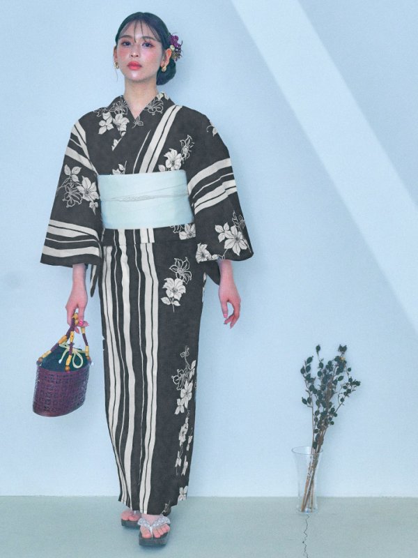 画像6: 【即日発送！】ストライプ×フラワーレトロ浴衣【浴衣３点セット 浴衣/帯/下駄】[YMT] (6)