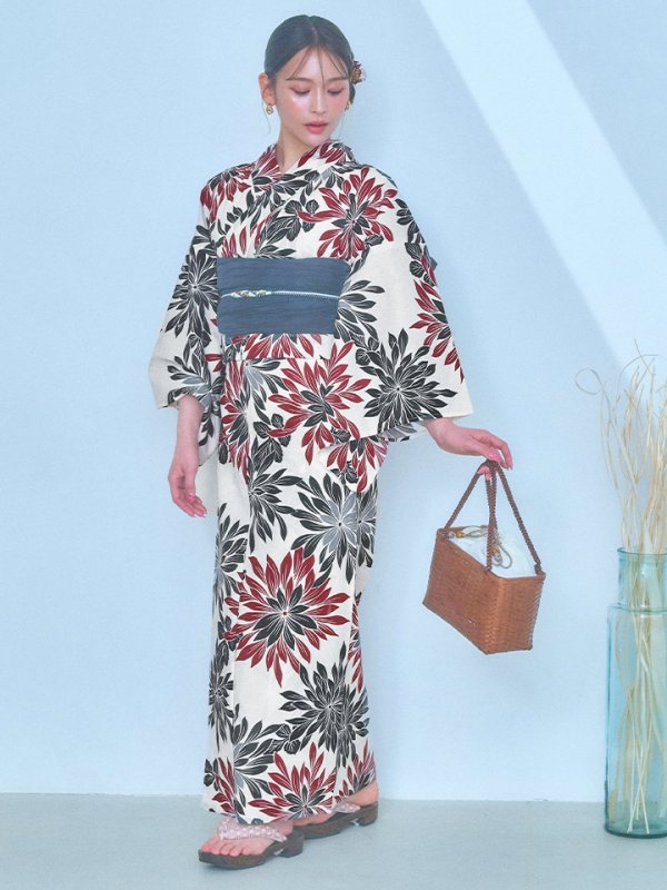 画像10: 【即日発送】ネイビー＆レッドフラワーモダン浴衣【浴衣３点セット 浴衣/帯/下駄】[YMT] (10)