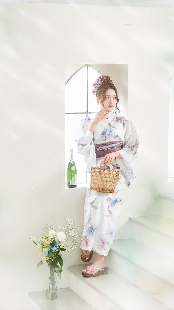 画像5: 【即日発送！】ホワイト×アイシーフラワー浴衣【浴衣３点セット 浴衣/帯/下駄】[YMT] (5)