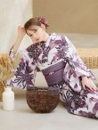 画像11: 白地×ピンクの蓮の花浴衣【浴衣３点セット 浴衣/帯/下駄】OBI-siwa-201-wk-1-LV / HIMO-902-kj-5-RosePK / HEKO-800-sb-5-WH / YA-1027-wk-PL / GETA-02-ok-8-RoseP/ [YMT] (11)