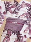 画像14: 白地×ピンクの蓮の花浴衣【浴衣３点セット 浴衣/帯/下駄】OBI-siwa-201-wk-1-LV / HIMO-902-kj-5-RosePK / HEKO-800-sb-5-WH / YA-1027-wk-PL / GETA-02-ok-8-RoseP/ [YMT] (14)