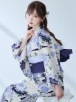 画像1: 【予約 / 5月中旬発送予定】白地に凛と咲くクレマチス柄浴衣 OBI-siwa-201-wk-5-BL / HIMO-902-kj-4-PL / HEKO-800-sb-5-WH / YA-1025-wk-BL / GETA-01-kj-2-BL/ [YMT] (1)