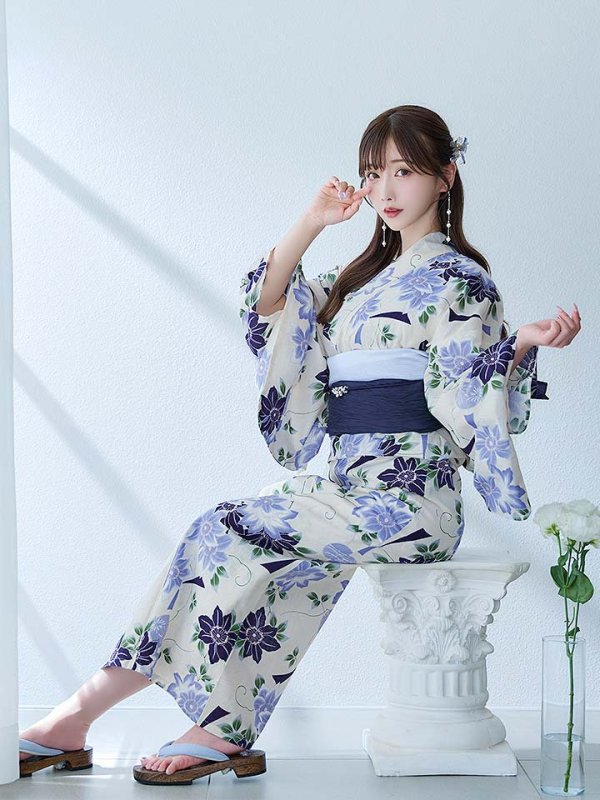 画像7: 【即日発送】白地に凛と咲くクレマチス柄浴衣【浴衣３点セット 浴衣/帯/下駄】[YMT] (7)