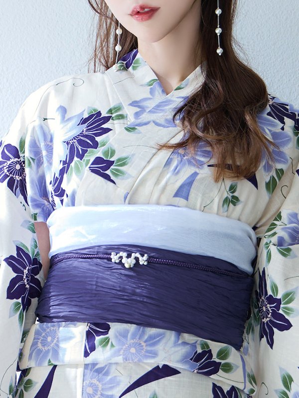 画像14: 【即日発送】白地に凛と咲くクレマチス柄浴衣【浴衣３点セット 浴衣/帯/下駄】[YMT] (14)