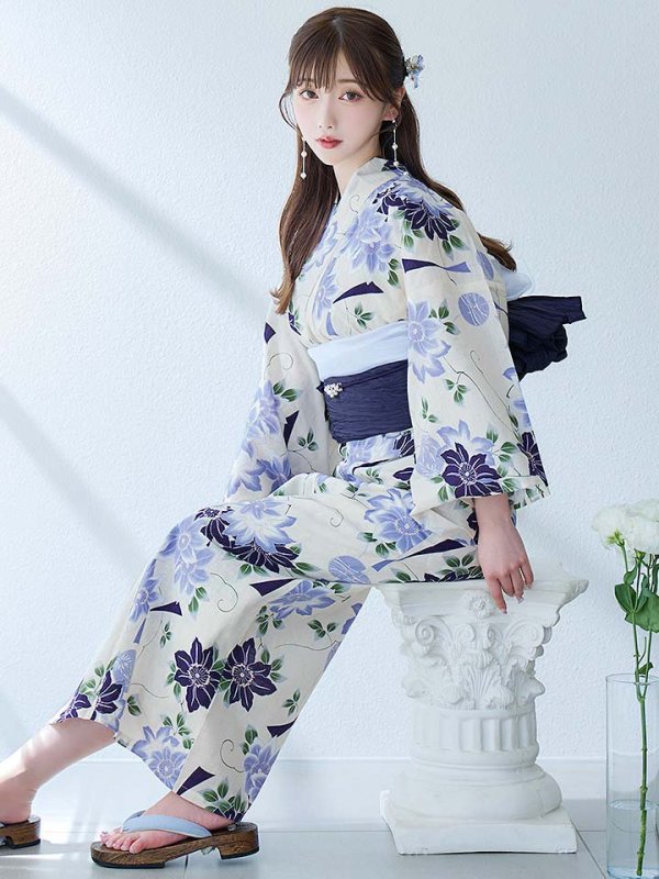 画像4: 【即日発送】白地に凛と咲くクレマチス柄浴衣【浴衣３点セット 浴衣/帯/下駄】[YMT] (4)