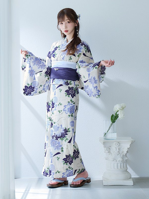 画像7: 【即日発送】白地に凛と咲くクレマチス柄浴衣【浴衣３点セット 浴衣/帯/下駄】[YMT] (7)