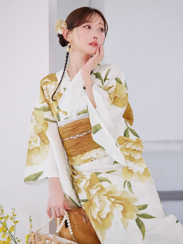 モデル：菅野結以　身長：163cm