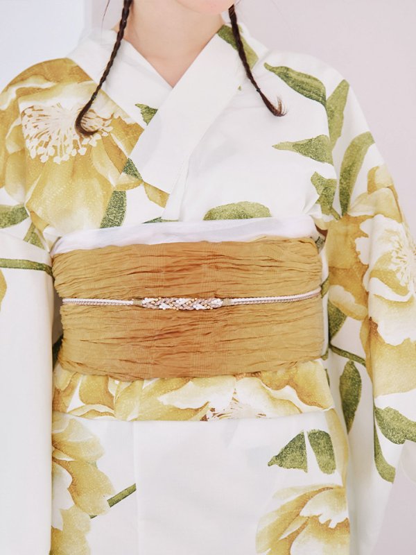 モデル：菅野結以　身長：163cm