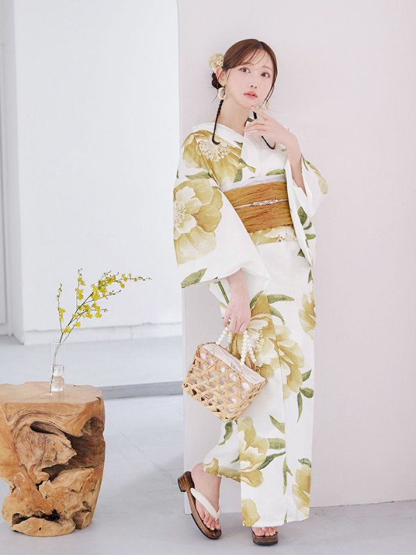 モデル：菅野結以　身長：163cm