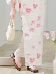 画像19: 淡色桜花柄浴衣【浴衣３点セット 浴衣/帯/下駄】OBI-siwa-200-kj-8-P / HIMO-900-yn-8-P / HEKO-800-sb-5-W / YA-1079-kj-7-W / GETA-01-kj-7-P/ [YMT] (19)