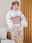 画像2: 【浴衣】白地×ボタニカル牡丹浴衣【浴衣３点セット 浴衣/帯/下駄】OBI-siwa-200-kj-8-P / HIMO-900-yn-8-P / YA-943-kj-BAKEDP / HEKO-800-sb-1-BAKEDP / GETA-02-ok-7-R [YMT] (2)