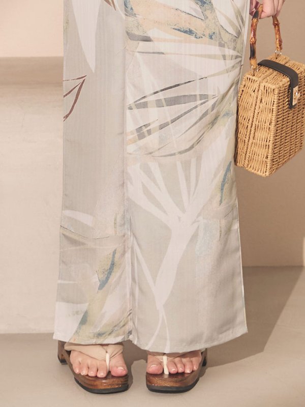 モデル：明日花キララ 身長：162cm 着用サイズ：Fサイズ