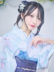 画像2: 水彩百合ナチュラルブルー浴衣【浴衣３点セット 浴衣/帯/下駄】OBI-g-500-kj-9-NV / HIMO-900-yn-4-GYxGY / HEKO-800-sb-8-DusBL  / GETA-01-kj-2-BL / [YMT] (2)