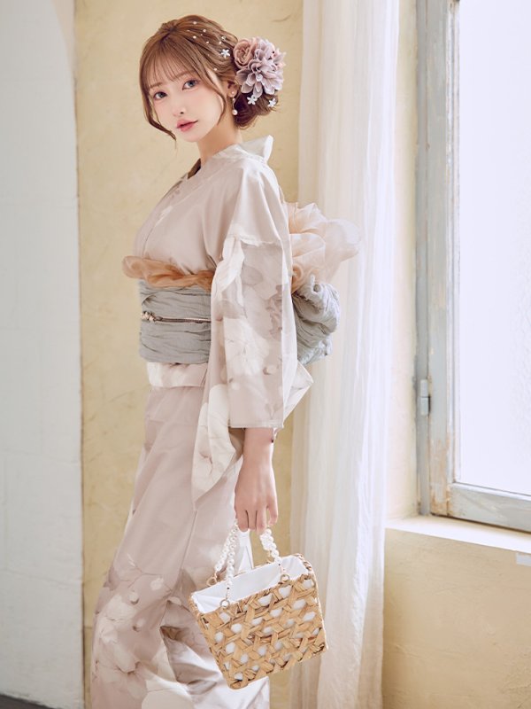 モデル：まみ　身長161cm　着用サイズ：Fサイズ