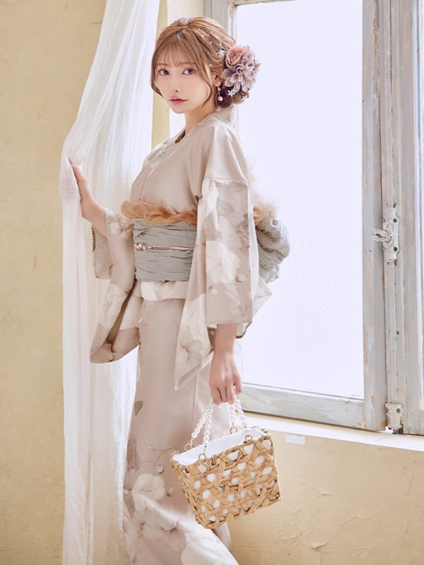 モデル：まみ　身長161cm　着用サイズ：Fサイズ