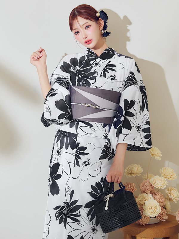 画像9: 【即日発送】モノトーンフラワーレトロモダン浴衣【浴衣３点セット 浴衣/帯/下駄】[YMT] (9)