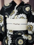 画像16: 【予約 / 5月下旬発送予定】向日葵柄黒色浴衣 OBI-siwa-204-wk-12-OW / HIMO-900-yn-1-B / YA-1066-kj-IV / GETA-02-ok-4-MOC / [y/OF01] (16)