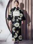 画像4: 【予約 / 5月下旬発送予定】向日葵柄黒色浴衣 OBI-siwa-204-wk-12-OW / HIMO-900-yn-1-B / YA-1066-kj-IV / GETA-02-ok-4-MOC / [y/OF01] (4)