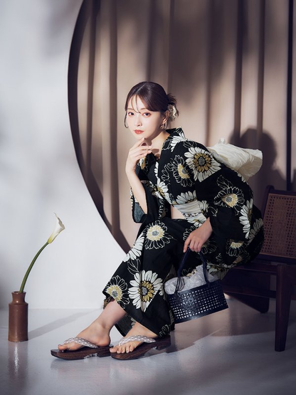 画像12: 【即日発送】【NIGHTS掲載】向日葵柄黒色浴衣【浴衣３点セット 浴衣/帯/下駄】[OF04] (12)