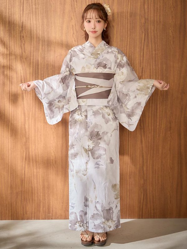 モデル：三上悠亜　身長：159cm　着用サイズ：Fサイズ